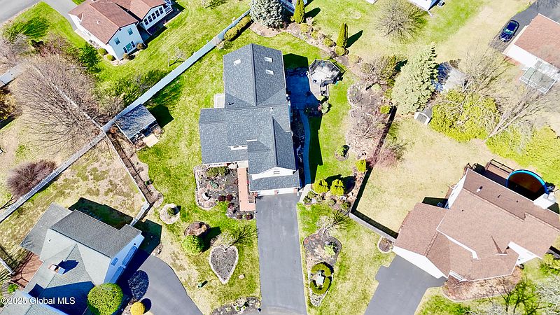4th image of 3 Karl Court