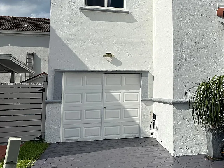 12683 NW 10th St #EFFICIENCY — Photo 6