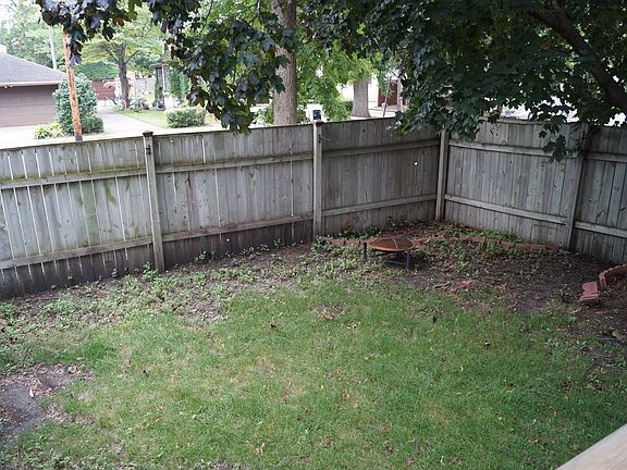 2nd image of 447 Osceola Ave S