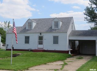 203 E 2nd St, Atkinson, IL 61235