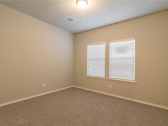 3rd image of 7528 Eagle Vista Dr