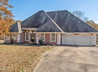 2235 Bolin Rd, Hernando, MS 38632