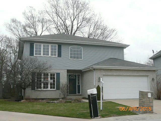 1st image of 8209 S Luna Ave