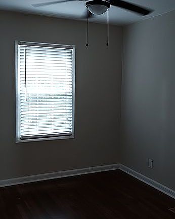 4th image of 239 Goldie Dr
