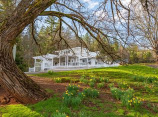 5510/5528 Tunnel Loop Rd, Grants Pass, OR 97526