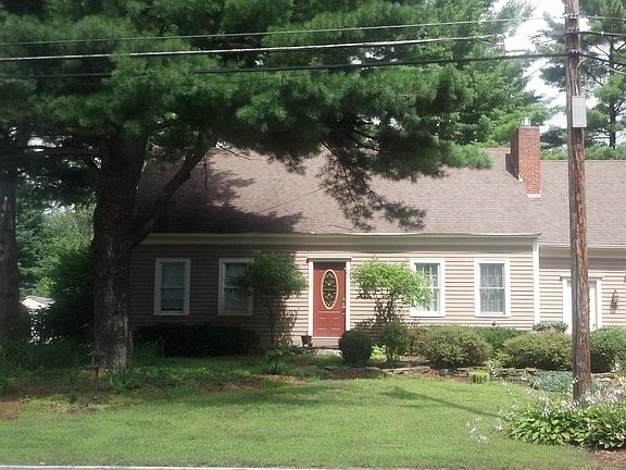 4th image of 15 Tanglewood Dr