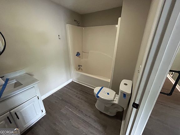 5th image of 235 Peachtree St