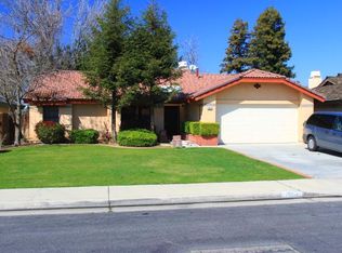 8904 Gleeson Ct, Bakersfield, CA 93311