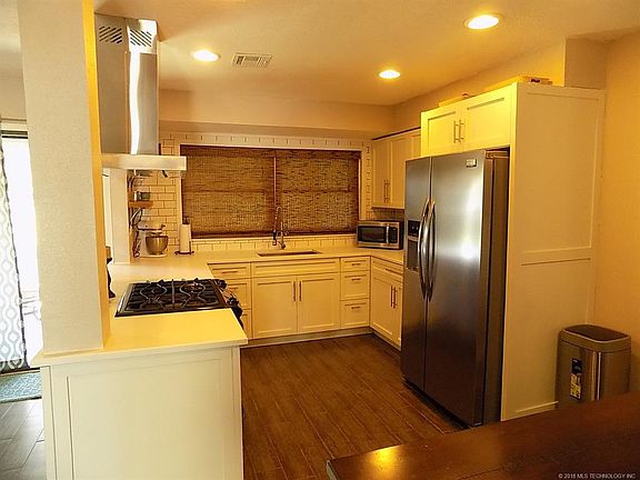 2nd image of 103 Russell St