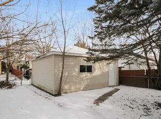 5210 Lee St, Skokie, IL 60077
