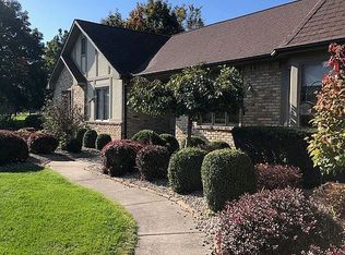 7055 Meadowvue Dr, Grand Blanc, MI 48439