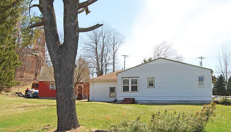 2nd image of 318 Brick Church Rd
