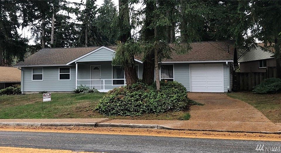 1st image of 13717 NE 74th St
