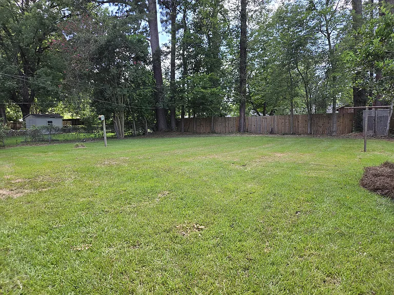 1809 Milton St — Photo 13