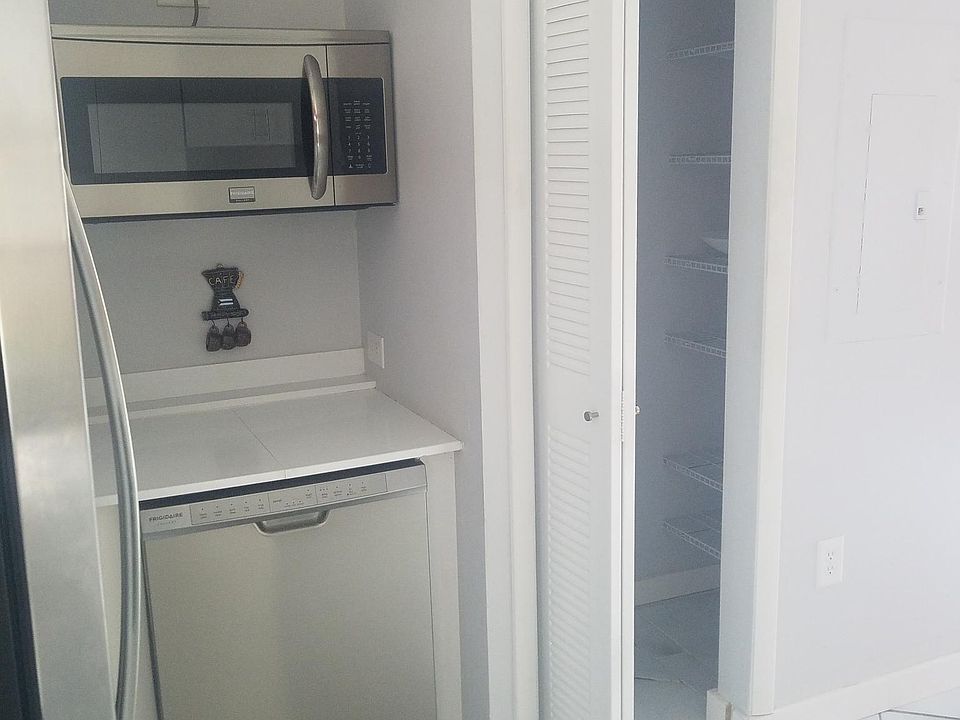 2nd image of 13415 SW 62nd St APT 1