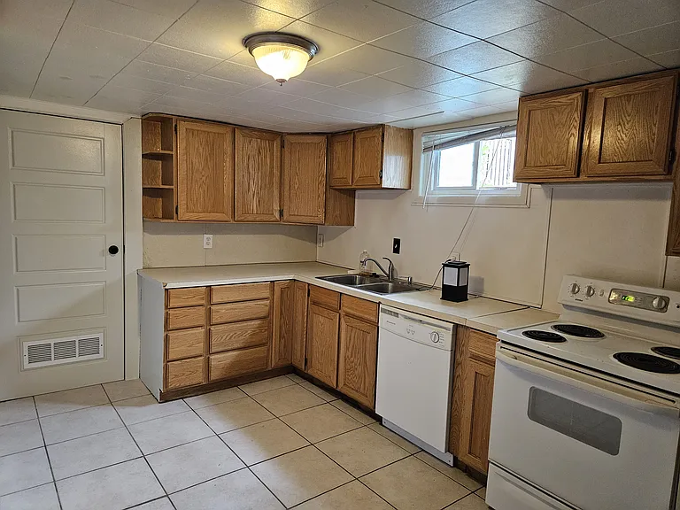 1717 E Woodside Dr #B — Photo 11