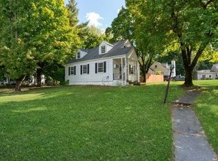 40 Kinderhook Dr, Poughkeepsie, NY