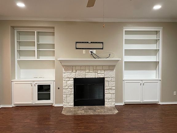 5th image of 3907 Latinne Ln