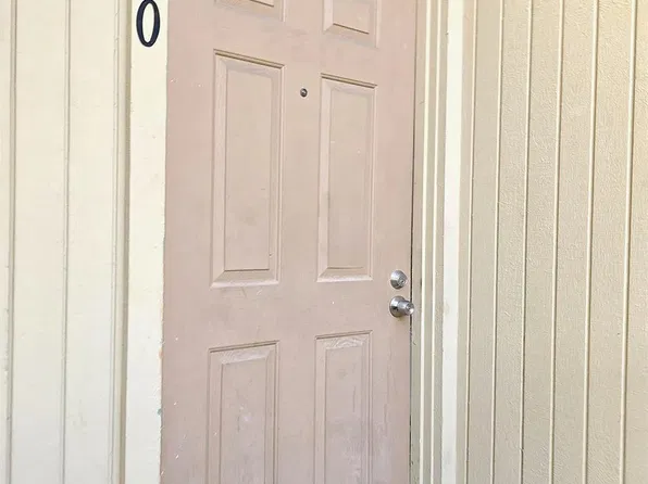 3939 Madison Ave APT 220, North Highlands, CA 95660