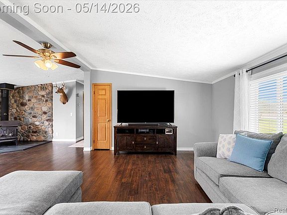 5th image of 7935 Ravenswood Rd