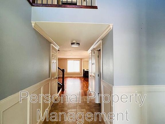 2nd image of 12607 NE 27th Way
