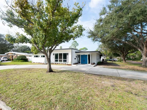 330 60th St N, Saint Petersburg, FL 33710