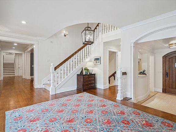 5th image of 2860 E Willamette Ln
