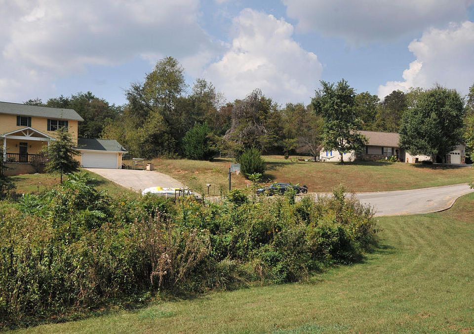 1st image of Haley Woods Dr