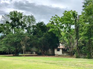 1610 Yellow House Rd, Wadmalaw Island, SC 29487