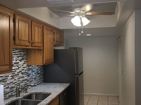 3rd image of 4901 38th Way S #315