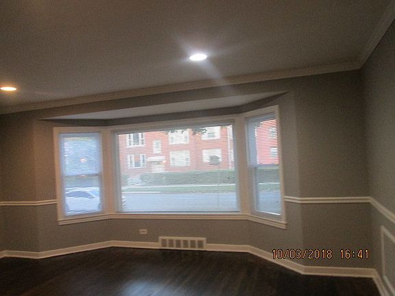 5th image of 8958 S Blackstone Ave APT 2