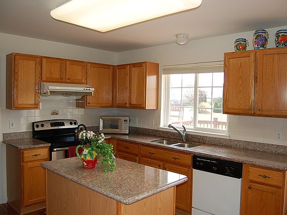 kitchen with granite counters