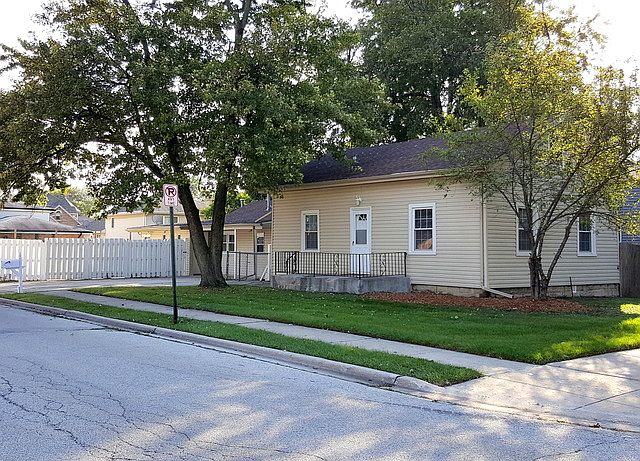1st image of 5701 W 89th Pl