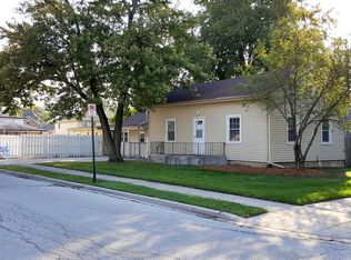 5701 W 89th Pl, Oak Lawn, IL 60453