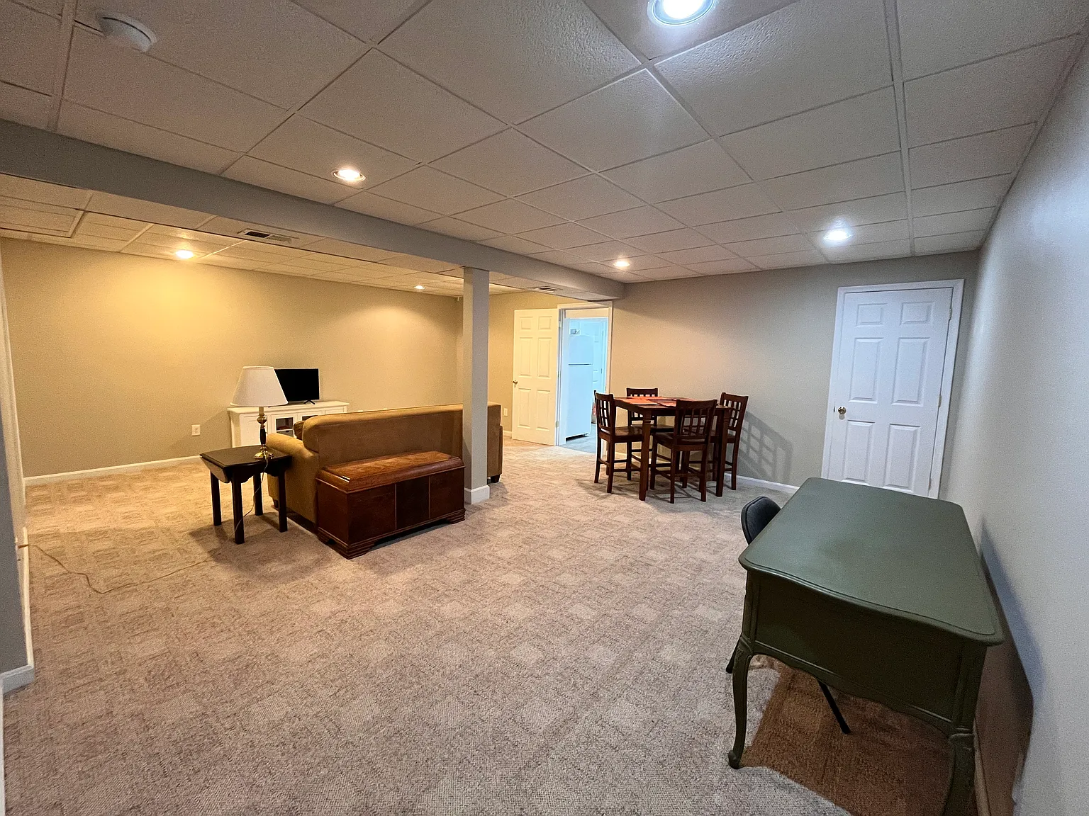 458 Chestnut Dr — Photo 3