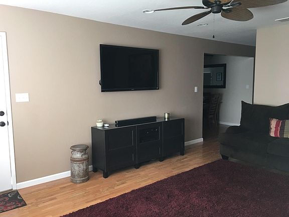 5th image of 5450 Woodhurst Ln