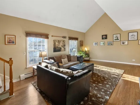 31B S Maple Ave, Park Ridge, NJ 07656