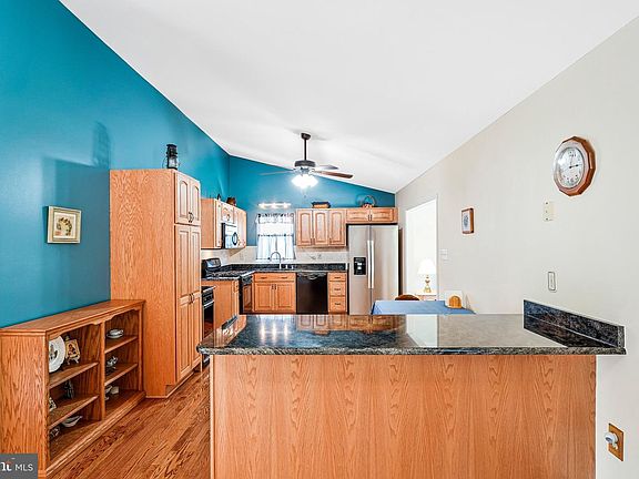 5th image of 6615 Crayford St