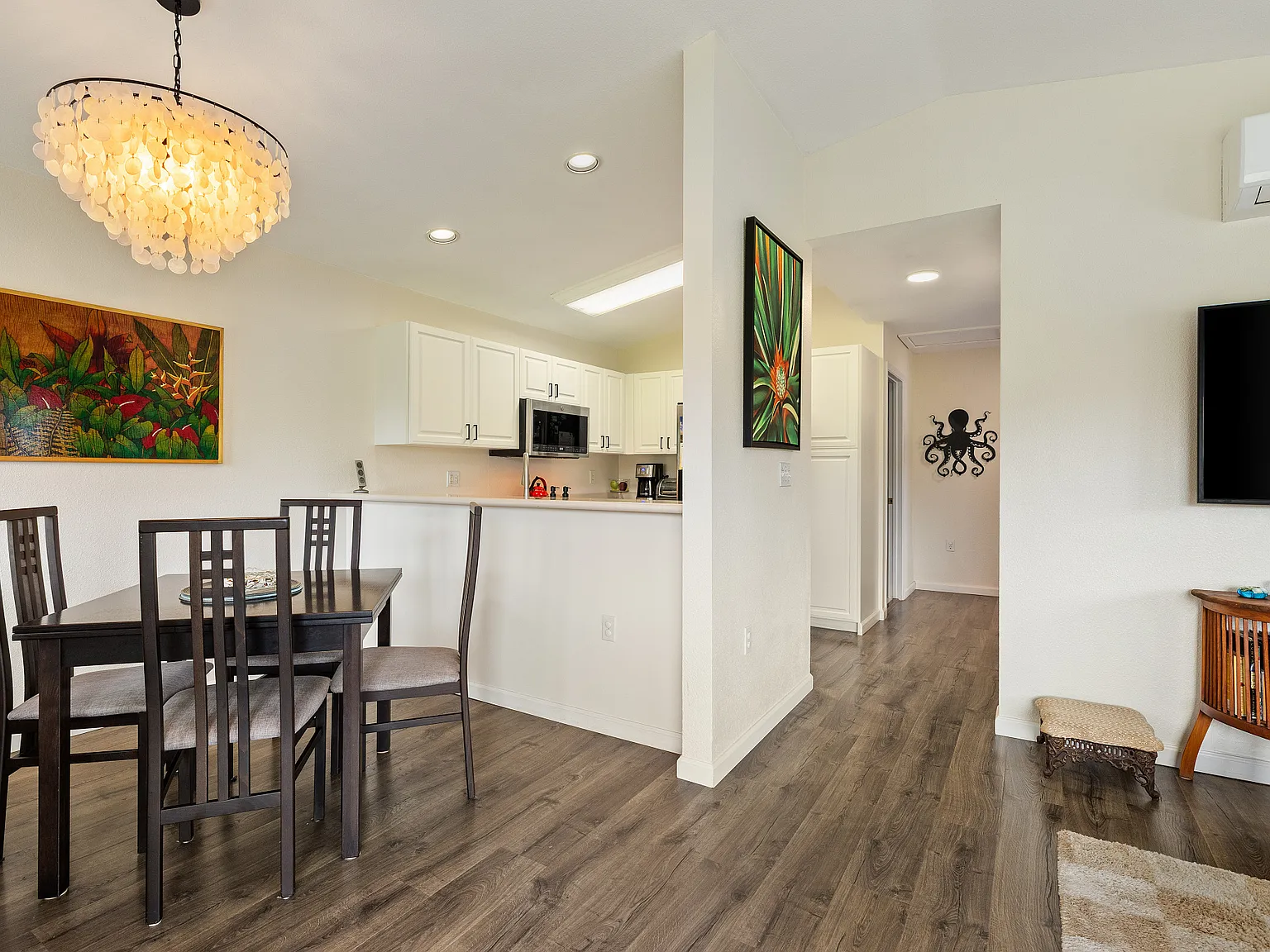 2 bed, 847 sqft, $4,250 — Photo 4