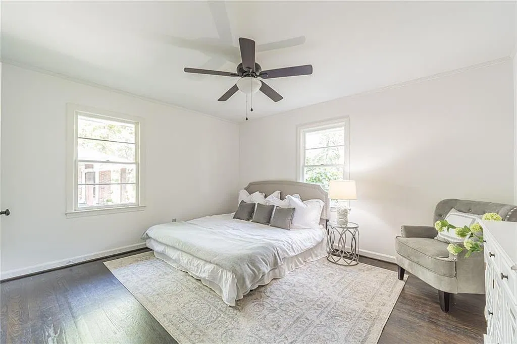 3 bed, 1.5 bath, 1341 sqft, $2,900 — Photo 4