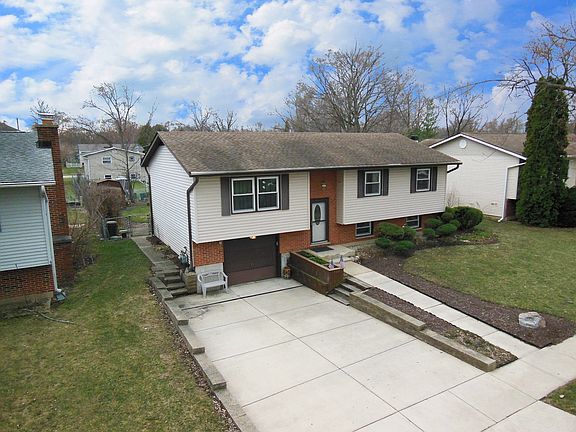 4th image of 1420 Hillcrest Ave