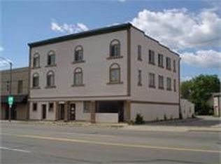 634 E Michigan Ave APT B, Jackson, MI 49201