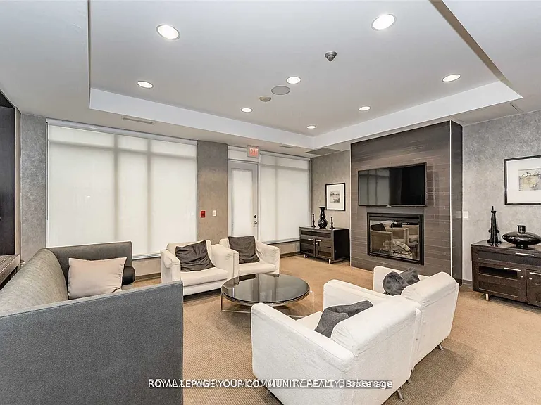 76 Shuter St #1307 — Photo 21