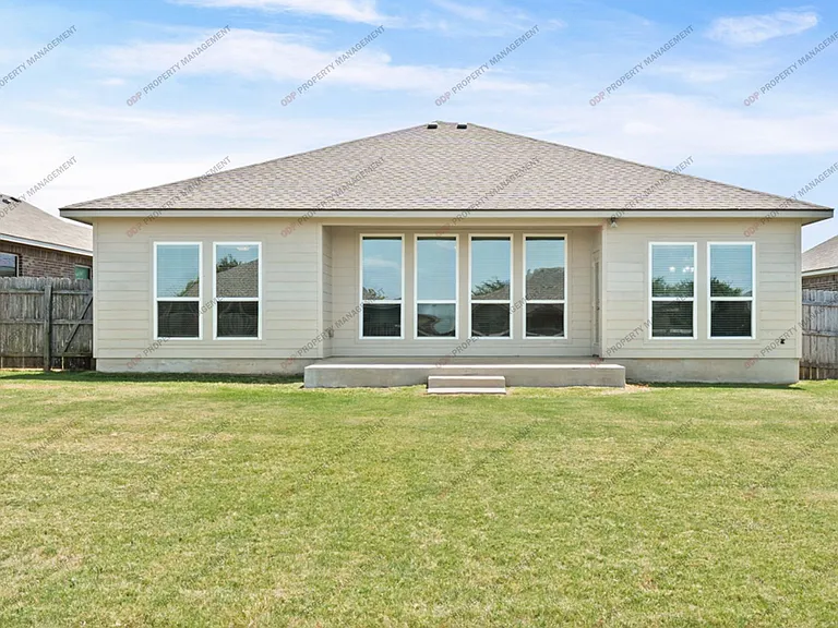 516 Cross Dr — Photo 25