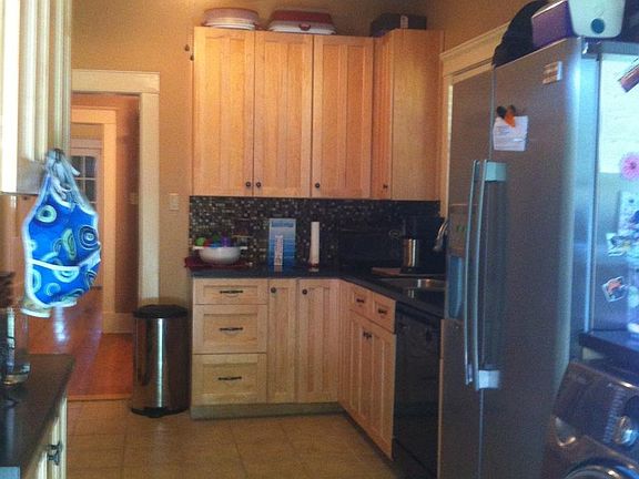 5th image of 476 N Willett St