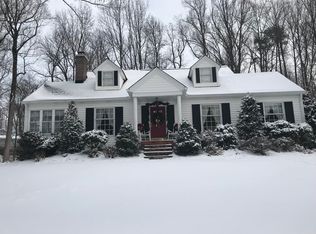 7431 Arnoldtown Rd, Louisville, KY 40214