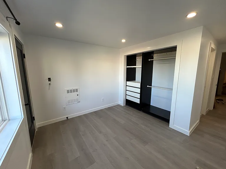 1426 Ortega St — Photo 9