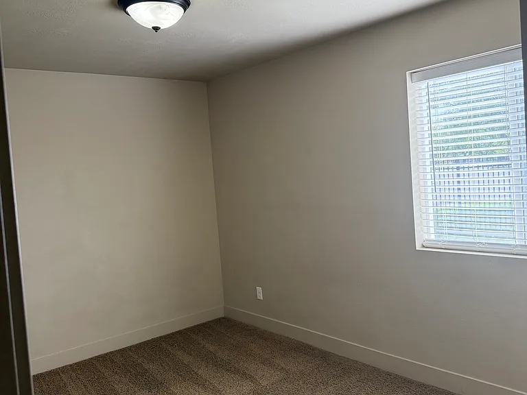 medium bedroom
