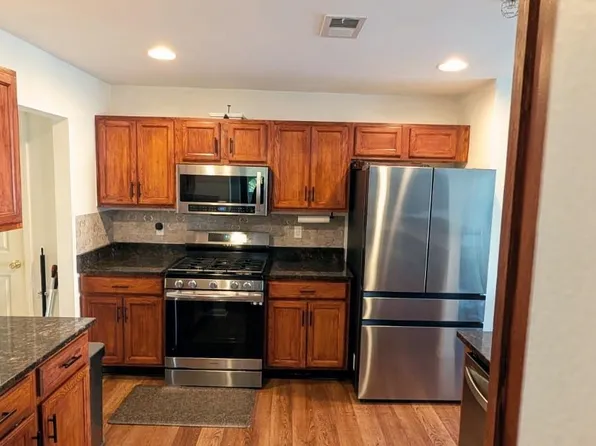 14 Elco Court image 3 of 18