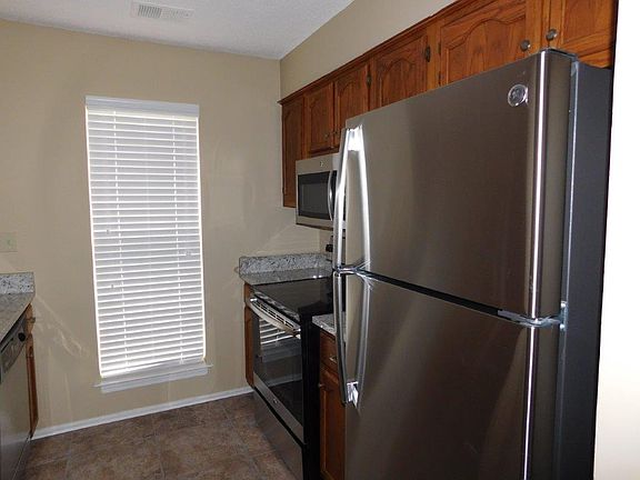 5th image of 3399 Bayberry Dr